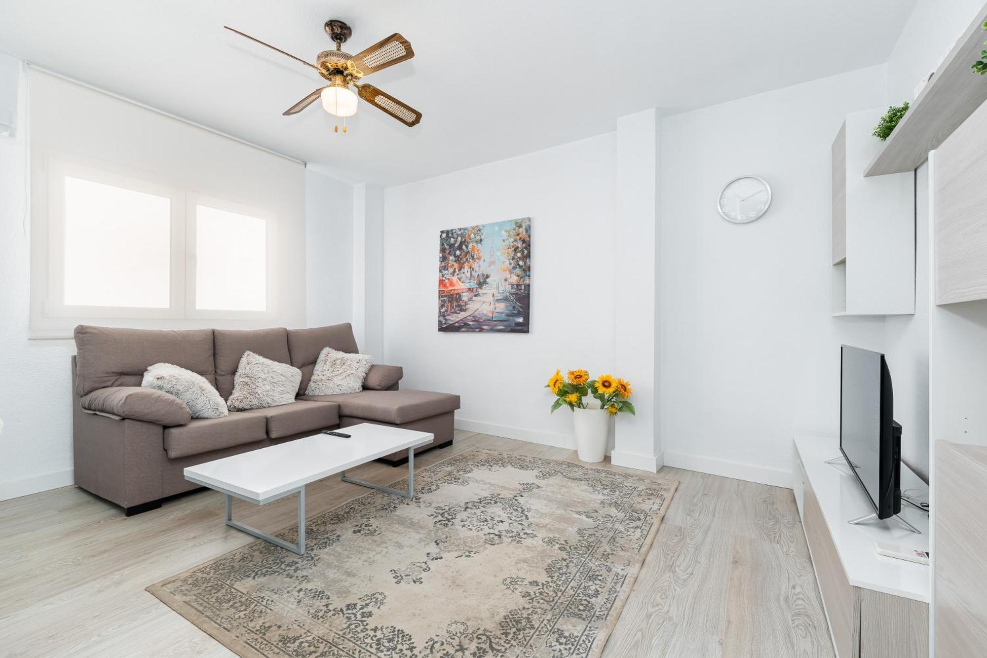 Apartamento En Centro Торевьиа Экстерьер фото