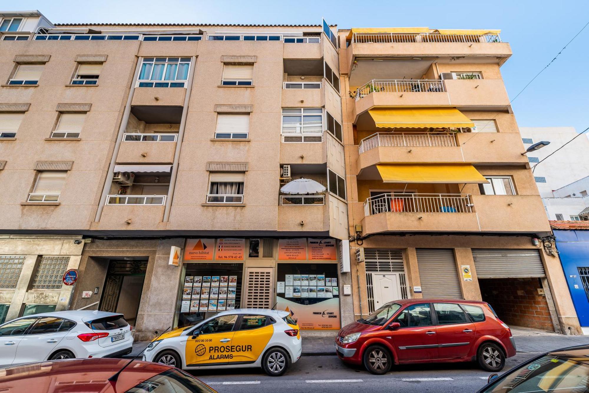 Apartamento En Centro Торевьиа Экстерьер фото